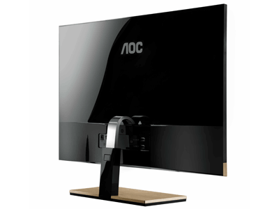 AOC D2757PH Blade III 02